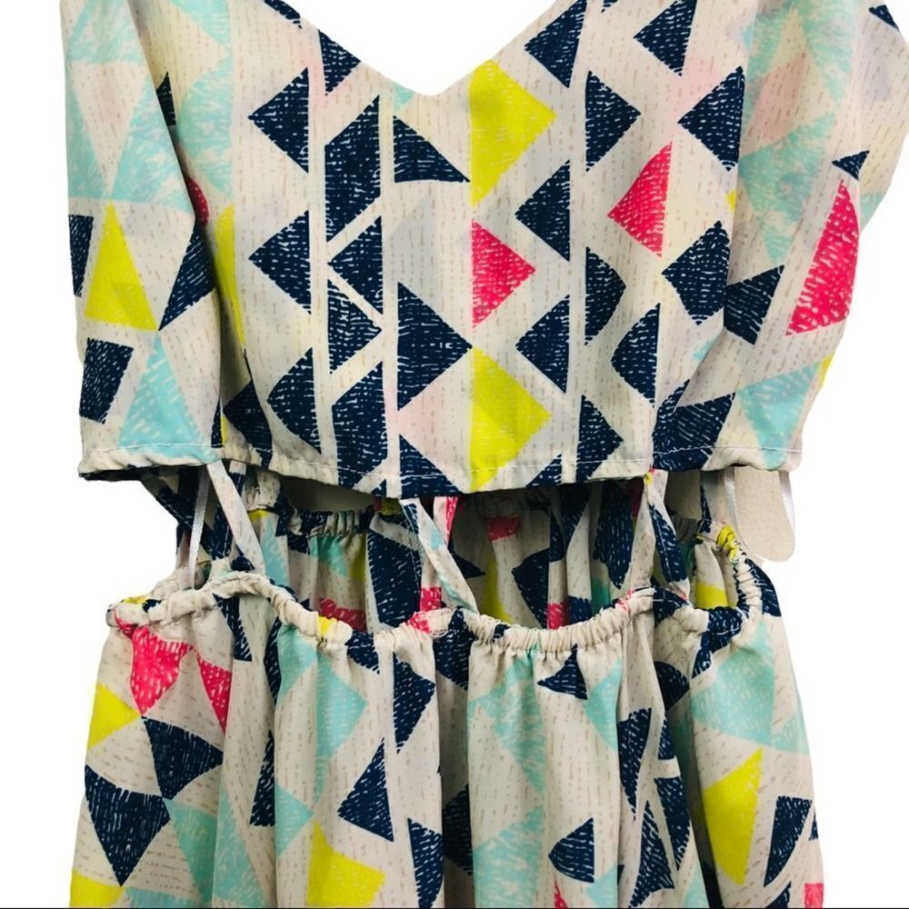 Ocean Drive Geometric Print Cut Out Dress - Picture 4 of 8